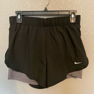 Women’s Nike shorts size M